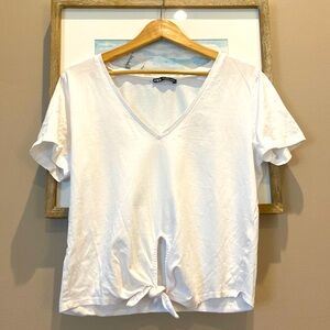 Never Worn • Zara’s White Tee Crop Top